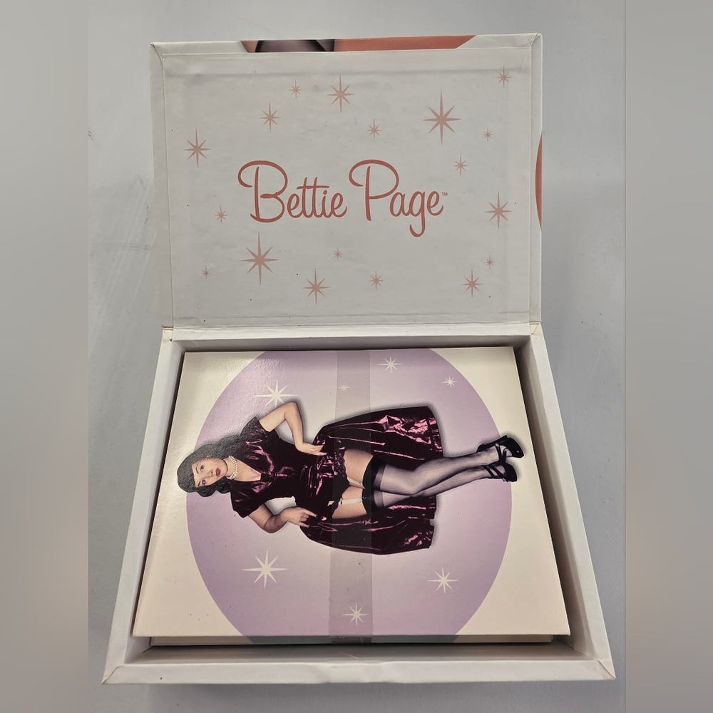 NEW Vintage 2006 Bettie Page Pinup Notecard Set New In Box 3161-D - Picture 11 of 13